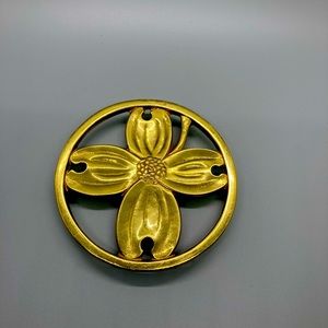 Vintage Virginia Metal Crafters Brass Dogwood Trivet 1950 10-12